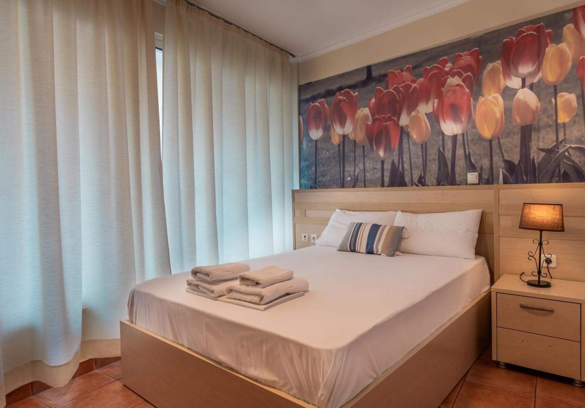 Fontana Luxury Rooms Mytilene Exterior foto
